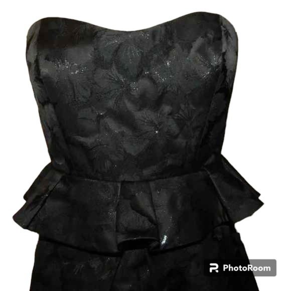 ML Monique Lhuillier Strapless Floral Jacquard Peplum Gown - Picture 4 of 16